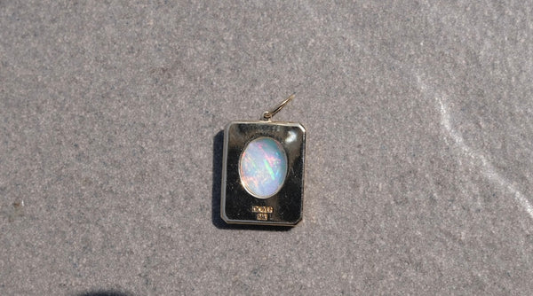 SereneLight charm with AU opal